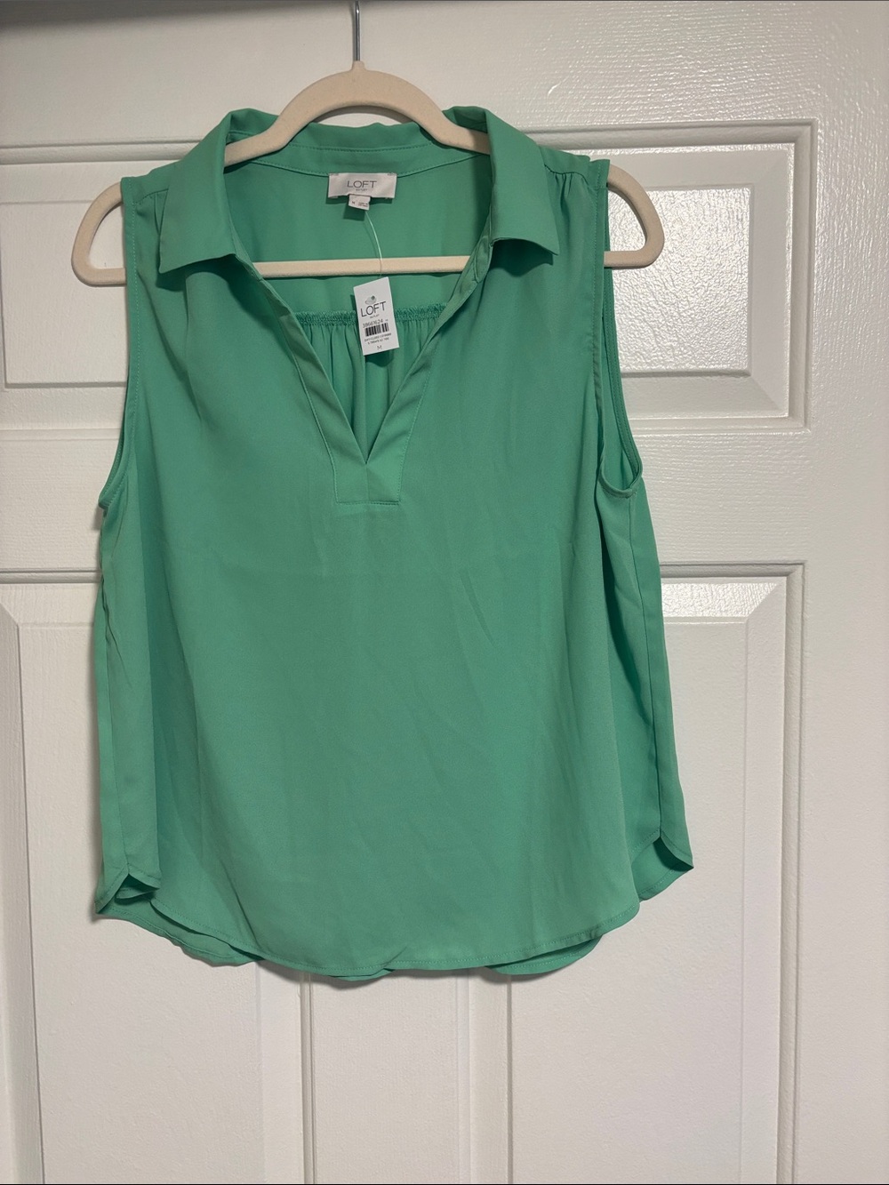 NEW LOFT Mint Green Sleeveless Collared Shell Top